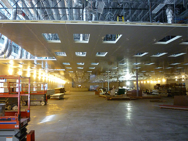 suspended ceiling for clean room at medical research facility